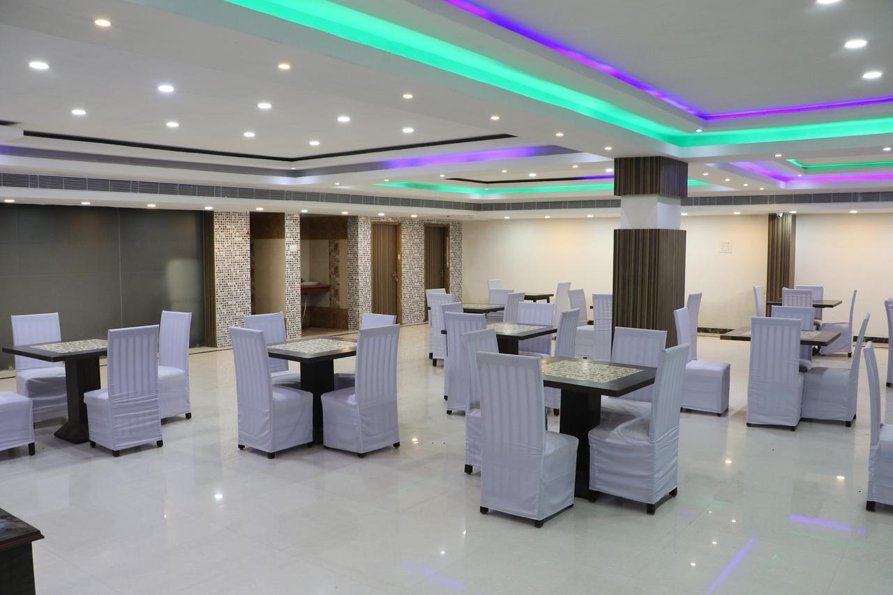 Hotel Sarweshwary Βαρανάσι Εξωτερικό φωτογραφία