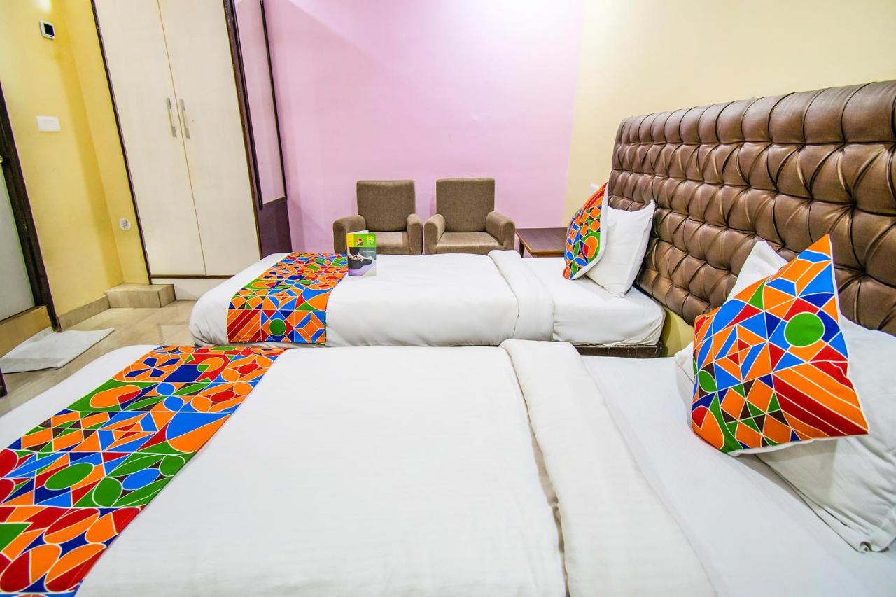 Hotel Sarweshwary Βαρανάσι Εξωτερικό φωτογραφία