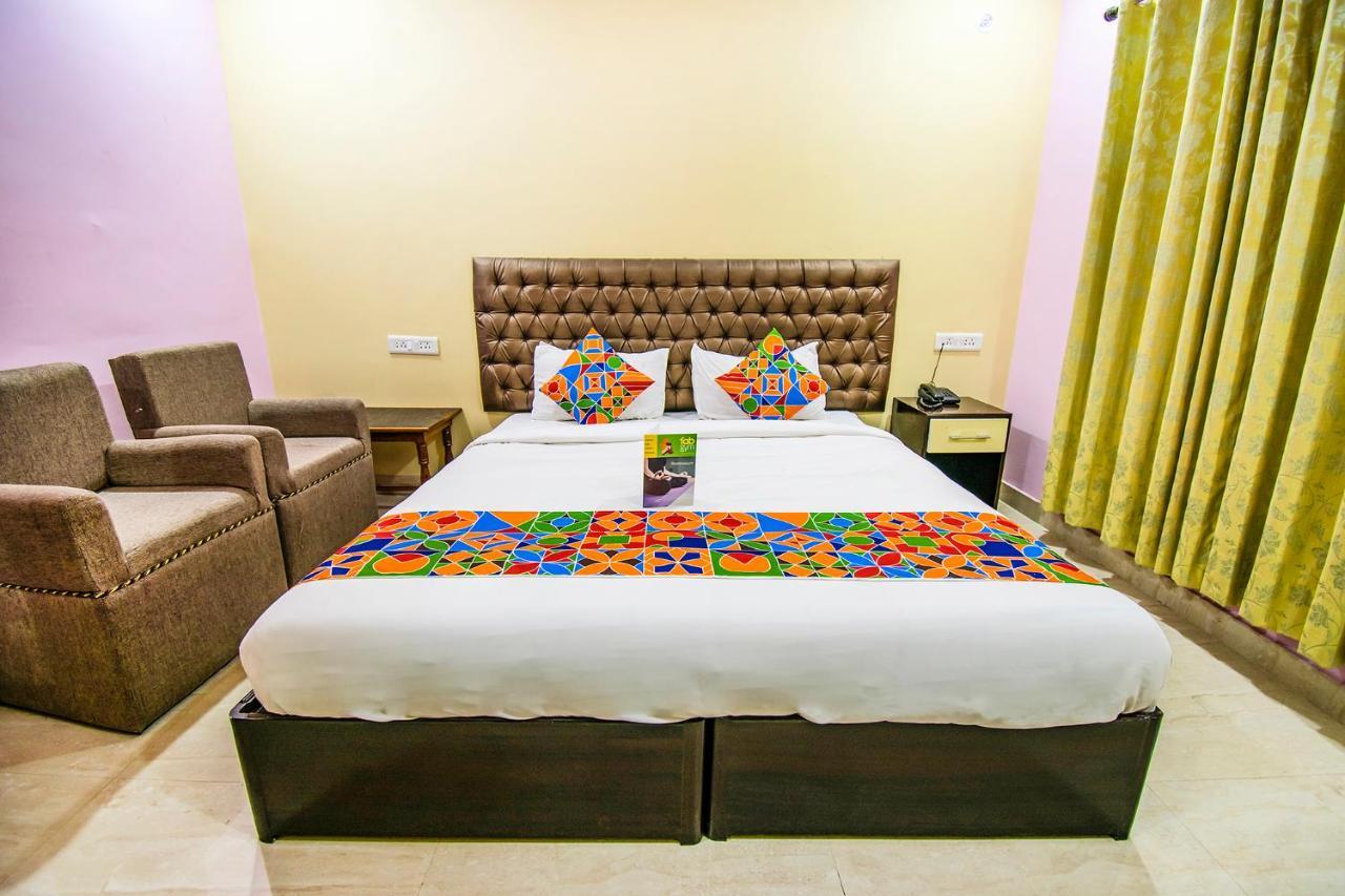 Hotel Sarweshwary Βαρανάσι Εξωτερικό φωτογραφία
