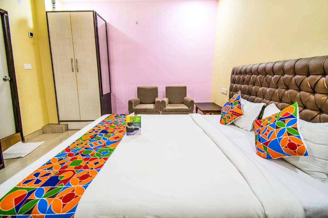 Hotel Sarweshwary Βαρανάσι Εξωτερικό φωτογραφία